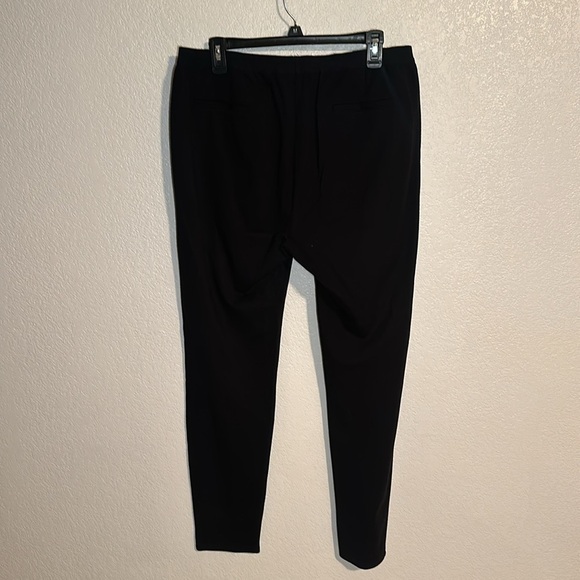 Eileen Fisher Black Pull On Pant - Picture 5 of 11